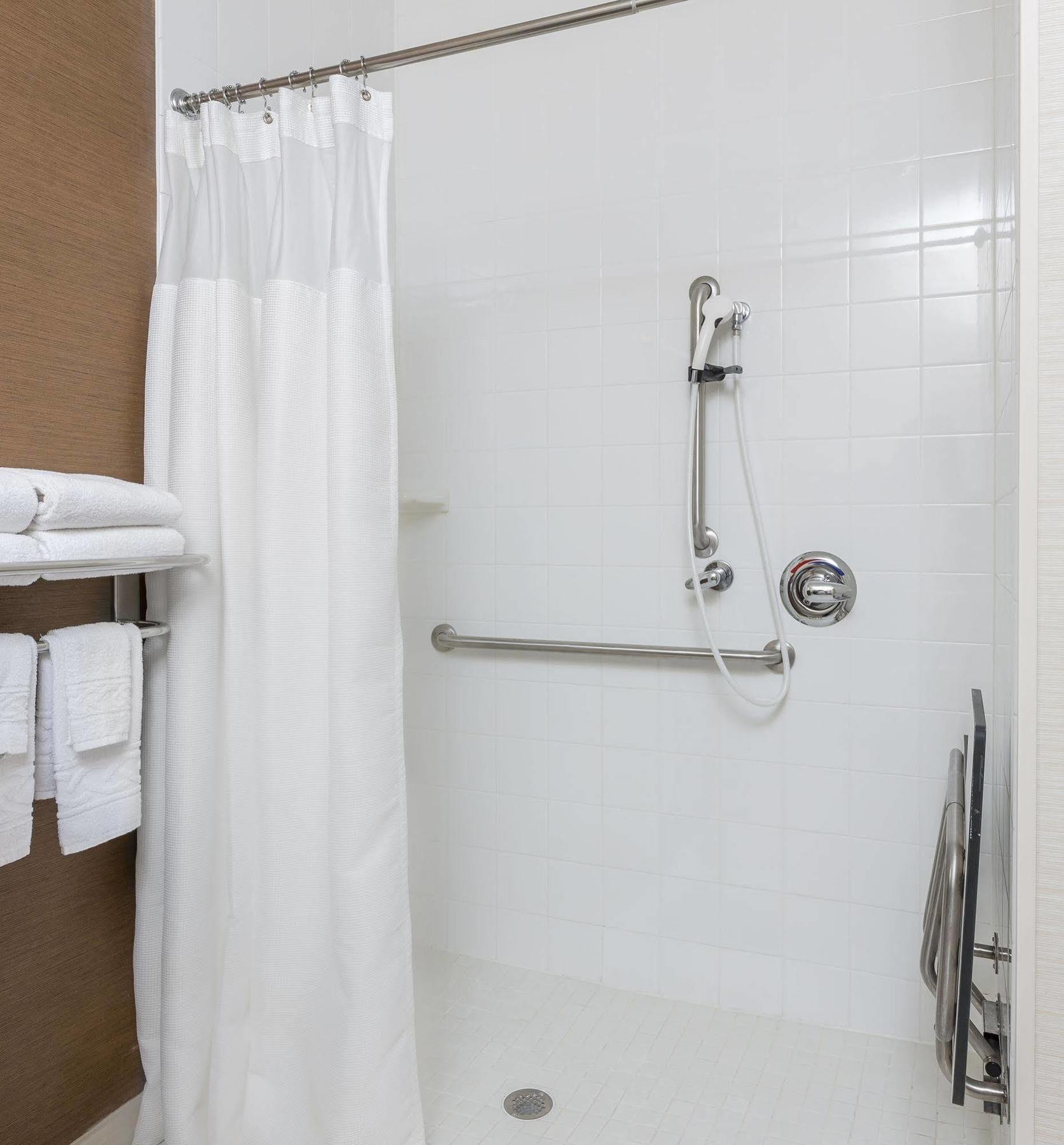 Hotel Fairfield & Youngstown Boardman 3*